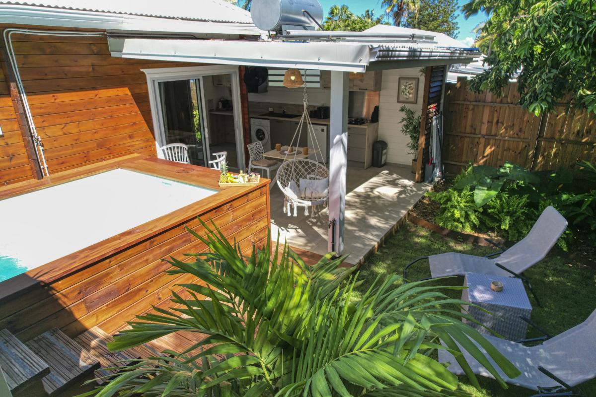 13.Guadeloupe Sainte-Rose- location villa 2 personnes-piscine